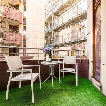 Apartament Avignon *